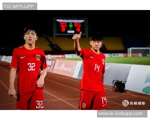 中国队确认参赛蒙太古杯邝兆镭身穿国足战袍亮相海报引期待