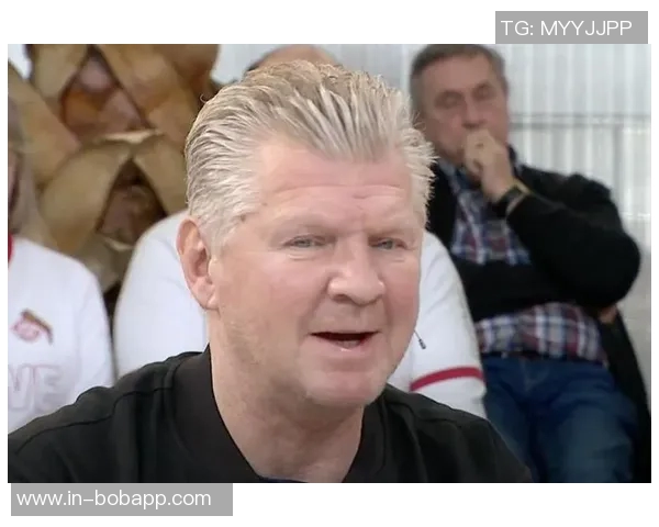 埃芬博格呼吁理性看待17岁拜仁小将卡尔的成长与发展